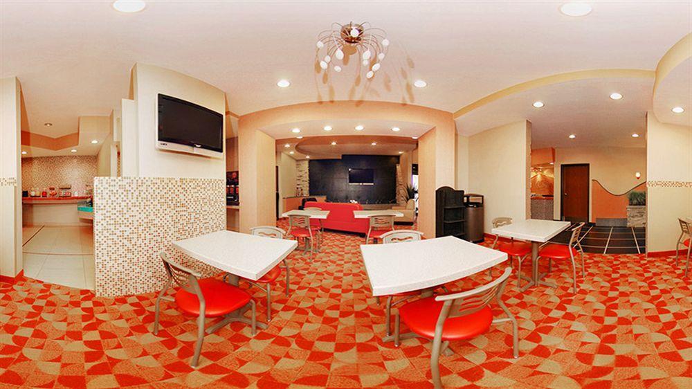 Hometowne Studios & Suites Washington Exterior photo